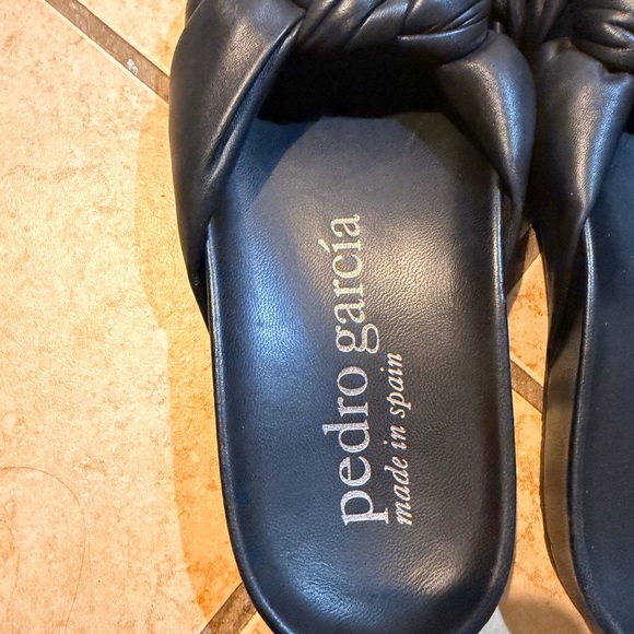 Pedro Garcia Black Knotted Slide Sandals - Picture 2 of 4